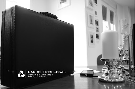 Larios Tres Legal SLP
