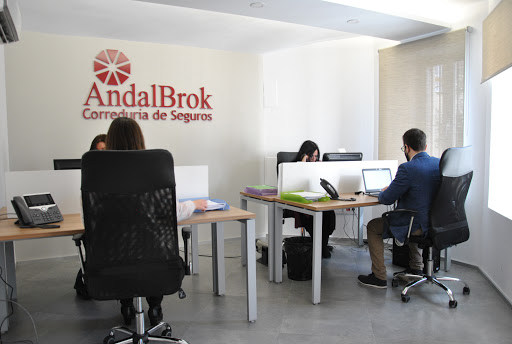 AndalBrok Correduría de Seguros en Málaga Seguro de vida, seguro de responsabilidad civil, seguro de salud.