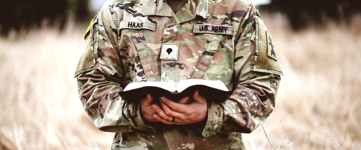 ¿Cuál es la importancia de contar con un abogado militar en casos legales relacionados con el ejército?