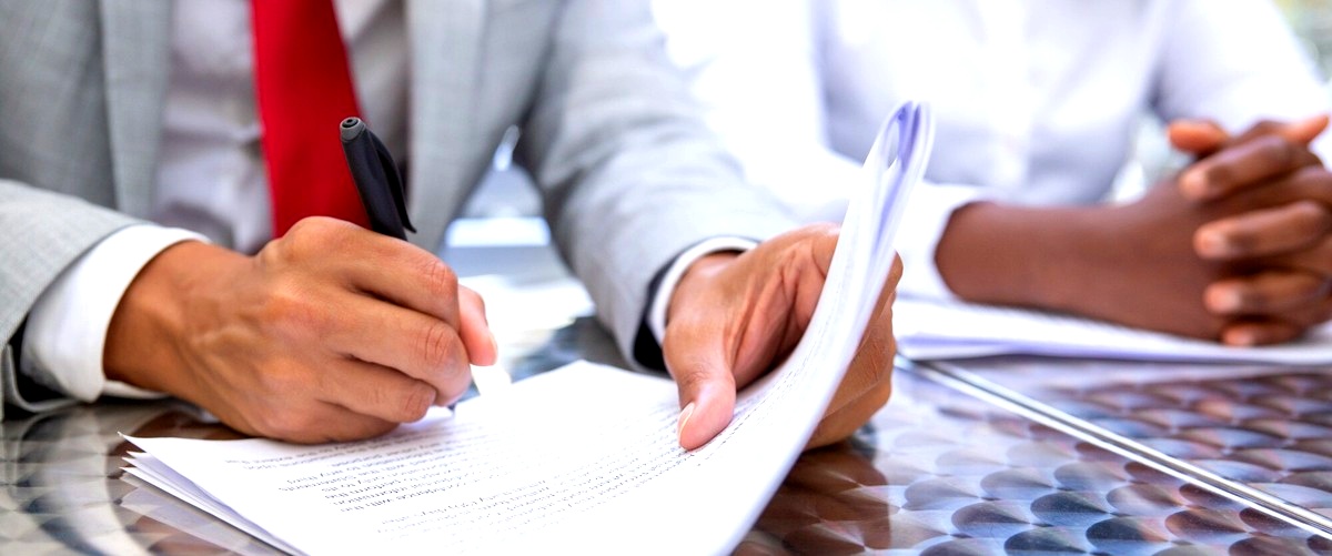 ¿Cuáles son los beneficios de contratar a un abogado tributario?