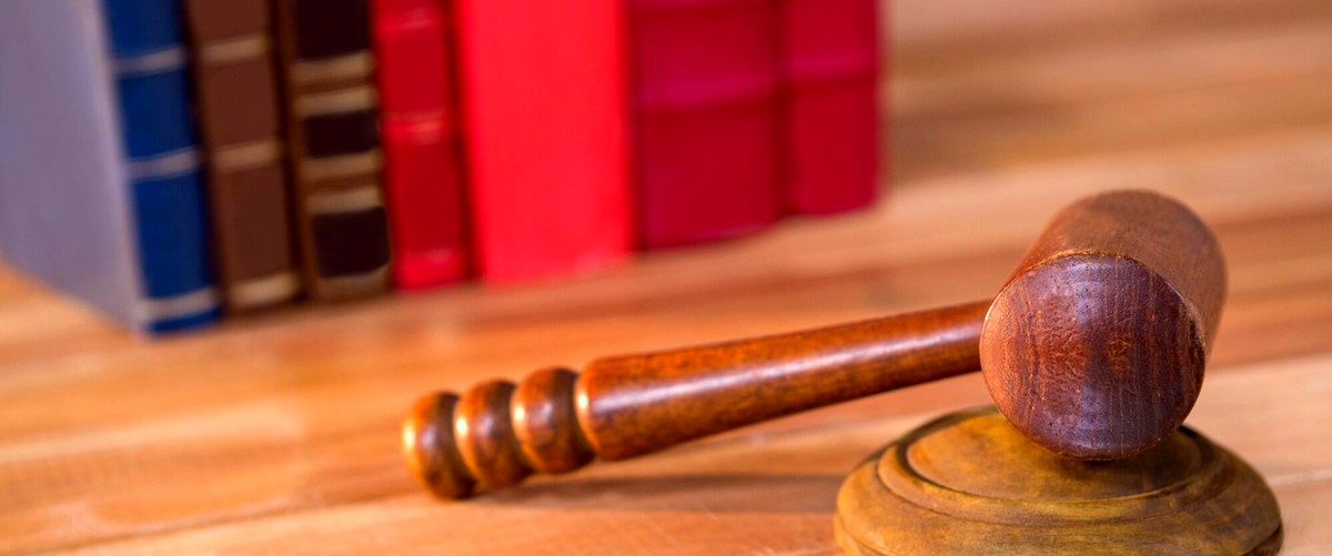 ¿Qué factores influyen en los precios de los servicios de abogados constitucionales en Burgos?