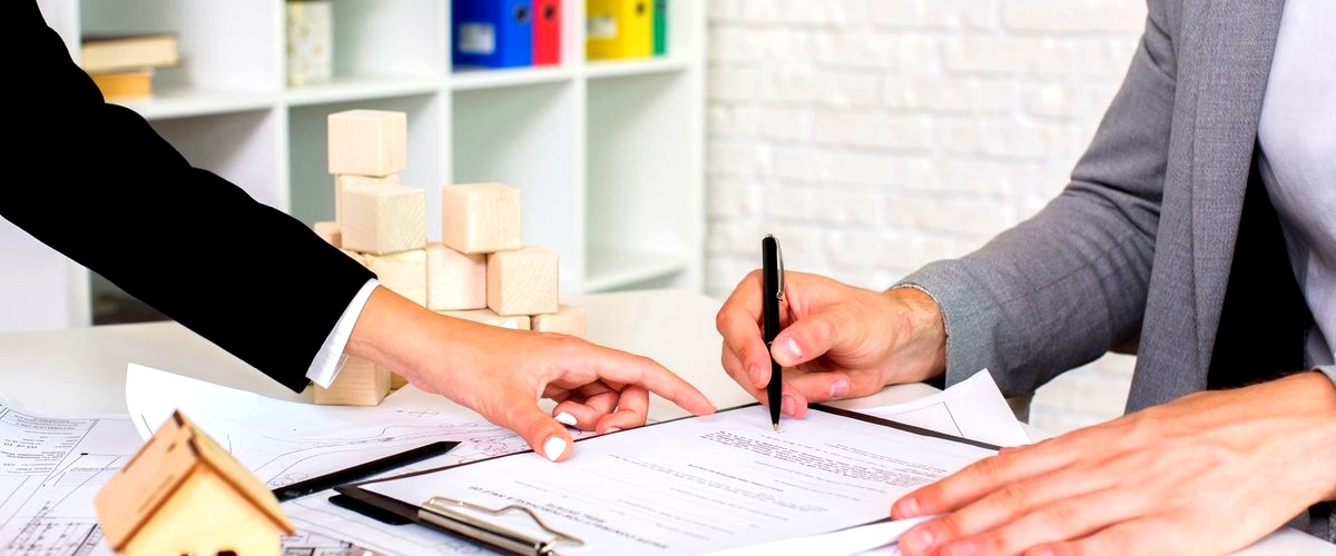 ¿Qué servicios ofrecen las firmas de abogados hipotecarios y notariales en Telde?