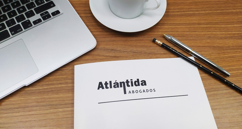 Logo de Atlántida Abogados & Asesores Adra